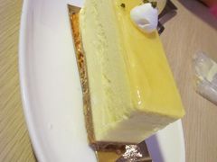 重乳酪蛋糕-查理布朗烘焙屋(信义店)
