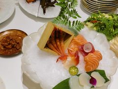 -京彩臻品火锅