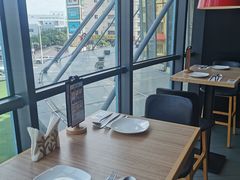 靠窗位-必胜客(栖乐荟店)