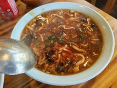 芸芸酸辣汤-忠义小酒馆(田东店)
