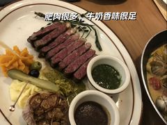 -Mark&Mars Restaurant