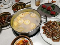 -煲王粤菜餐厅(中侨中心店)