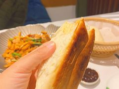 全麦锅边馒头-龙吟九品(青龙山庄店)