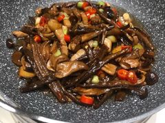 -贝勒爷·酥不腻烤鸭