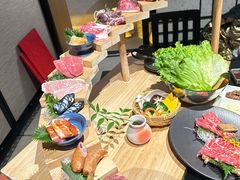 -山川小町·极番烧肉(新地假日广场店)