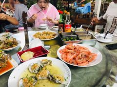 -四川小胡子海鲜(丁村万人海鲜广场店)