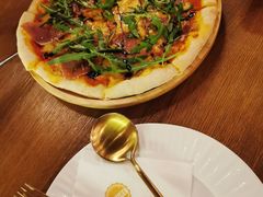 帕尔马火腿芝麻披萨-FUTURE BAR(岭南天地店)