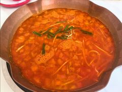 -毛辣果·贵州红酸汤牛肉火锅(西单店)