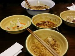 -东三里屯豌杂面