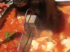 -海底捞火锅鲜切牛肉主题店(长寿路店)