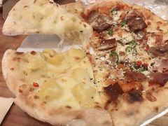 双拼披萨-盘炉forenza·云贵川融合小食堂 ( 钟楼中柳巷店)