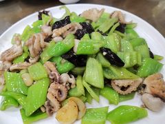 辣炒八爪鱼-抹直口特色菜馆(一店)