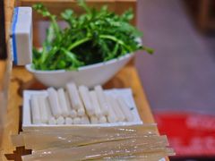 宽粉-珍巴奴毛肚牛肉小火锅(四惠店)