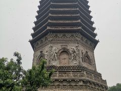 -玲珑塔公园