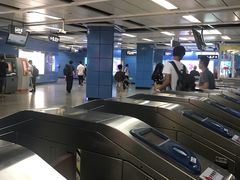 -低涌(地铁站)