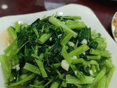 -月落乌啼餐馆