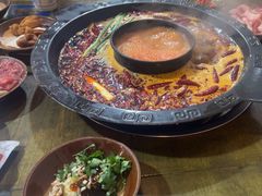 -黄潇洒老火锅(九眼桥宏济巷店)