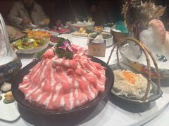 -泓炙颐凤鲜海鲜火锅料理(桐乡店)