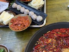 -黄潇洒老火锅(九眼桥宏济巷店)