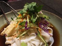 羊毛工镇凉皮-丝路金桃·新疆菜(徐汇店)