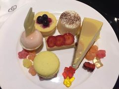-圣丰索菲特·2 On 988 Café 自助餐厅