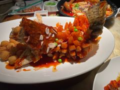 -吴越荣记苏州菜·松鼠桂鱼 100% 活鱼现做(月光码头店)