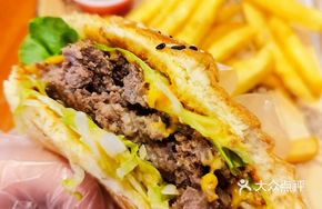 American Cheeseburger