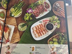 -Chom Cafe and Restaurant