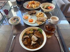 -飨食汇全日制餐厅·昆山皇冠假日酒店(九方店)