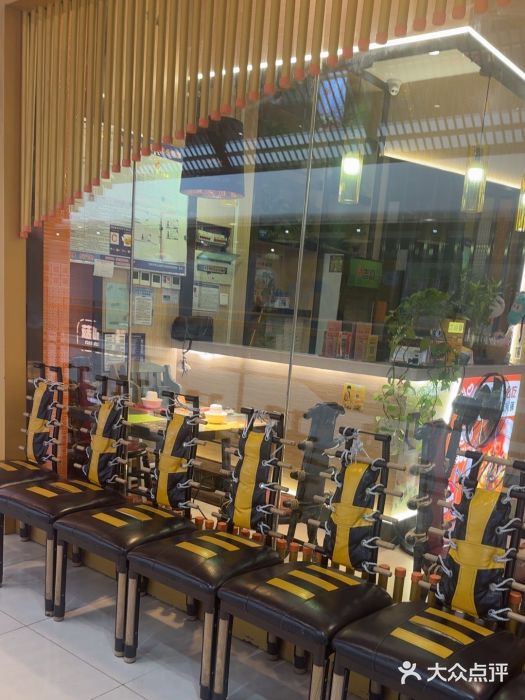 四季喧黔味豆米火锅(万达广场店)图片