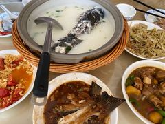 -天乐农家鱼头王(天目湖店)