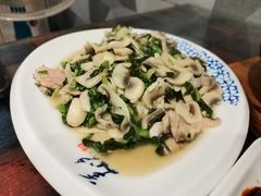 雪菜蘑菇里脊-卤鸭儿(温州路店)