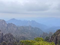 -黄山光明顶山庄