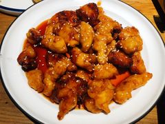 -头上红煨盐鸡·非遗院子餐厅