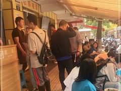 等位区-文山荷鲜居(翠湖店)