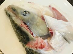 脆肉鲩鱼头-正能量脆肉鲩火锅