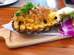 -Chom Cafe and Restaurant