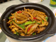 杏鲍菇炒莜面鱼-包子大王(新泽巷店)