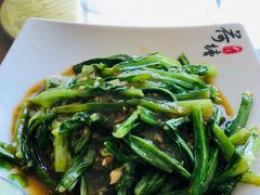 蒜蓉油麦菜-俺家菜馆(百里峡店)