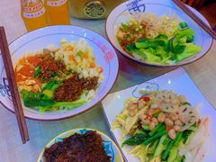 -大嘻咹biangbiang面(历史博物馆店)