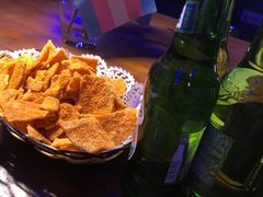 -Mx.cocktail bar
