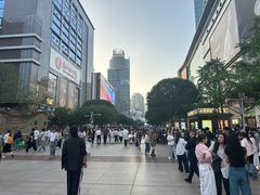 -观音桥步行街
