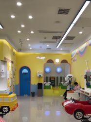 -爆米花儿童美发乐园