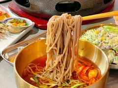 -围炉肉舍丹东海鲜烤肉·烤活鳗(步行街店)