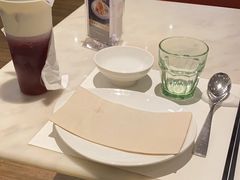 -港丽餐厅(高德置地店)