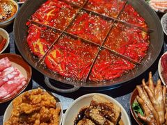 -渝嘴小老弟老火锅(华新村店)