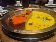 -小天鹅火锅·一线江景洪鼎旗舰店(洪崖洞店)