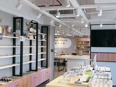 -瑞司视光眼镜·蔡司战略合作眼镜店(新街口店)