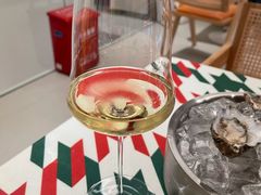 -Line 咖啡(石厦花园店)