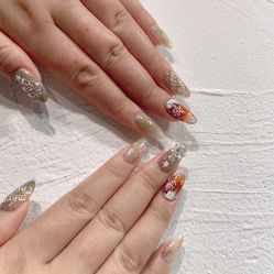 -花岐款式专研健康美甲沙龙
